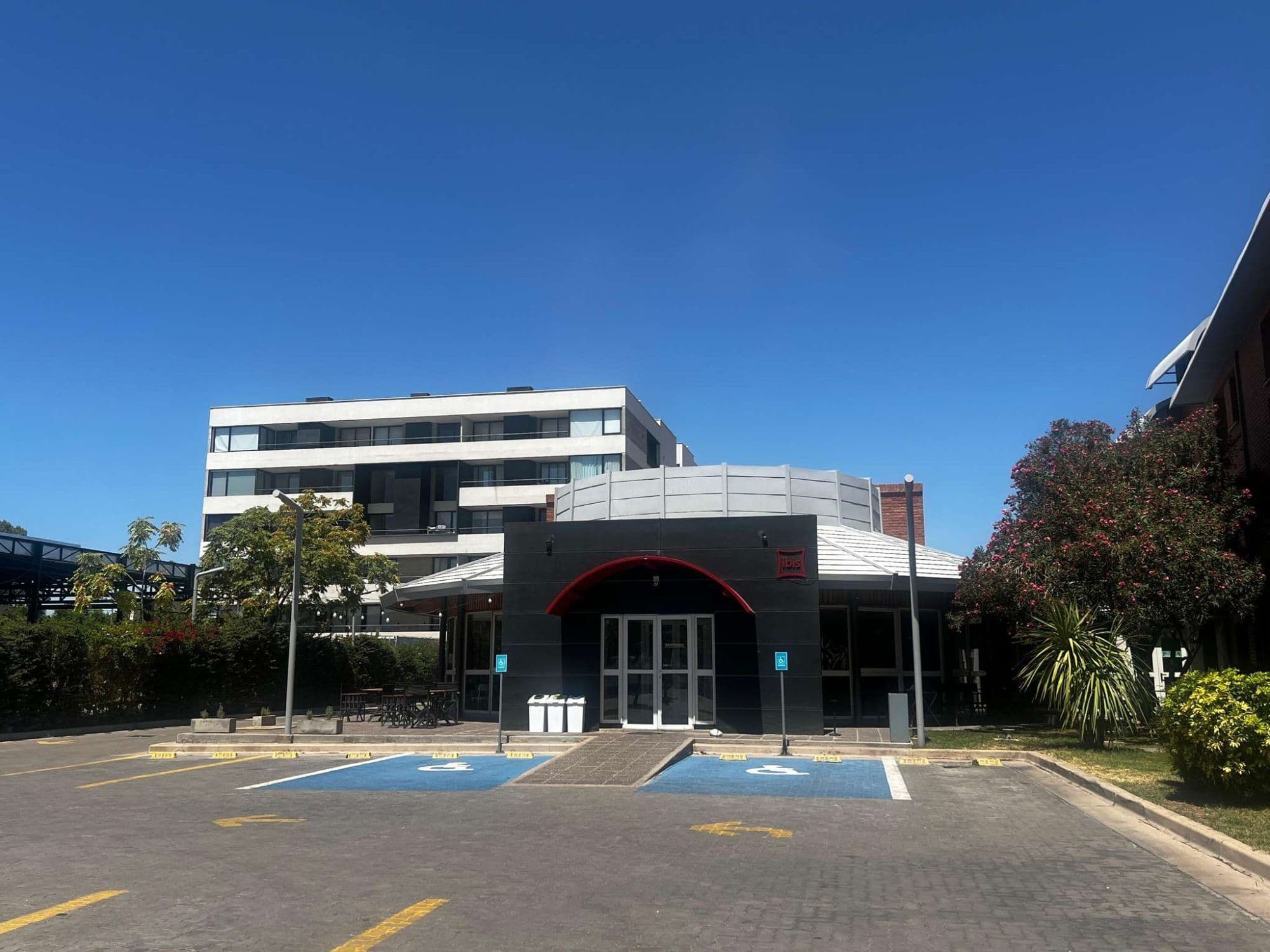 ibis Mendoza 2